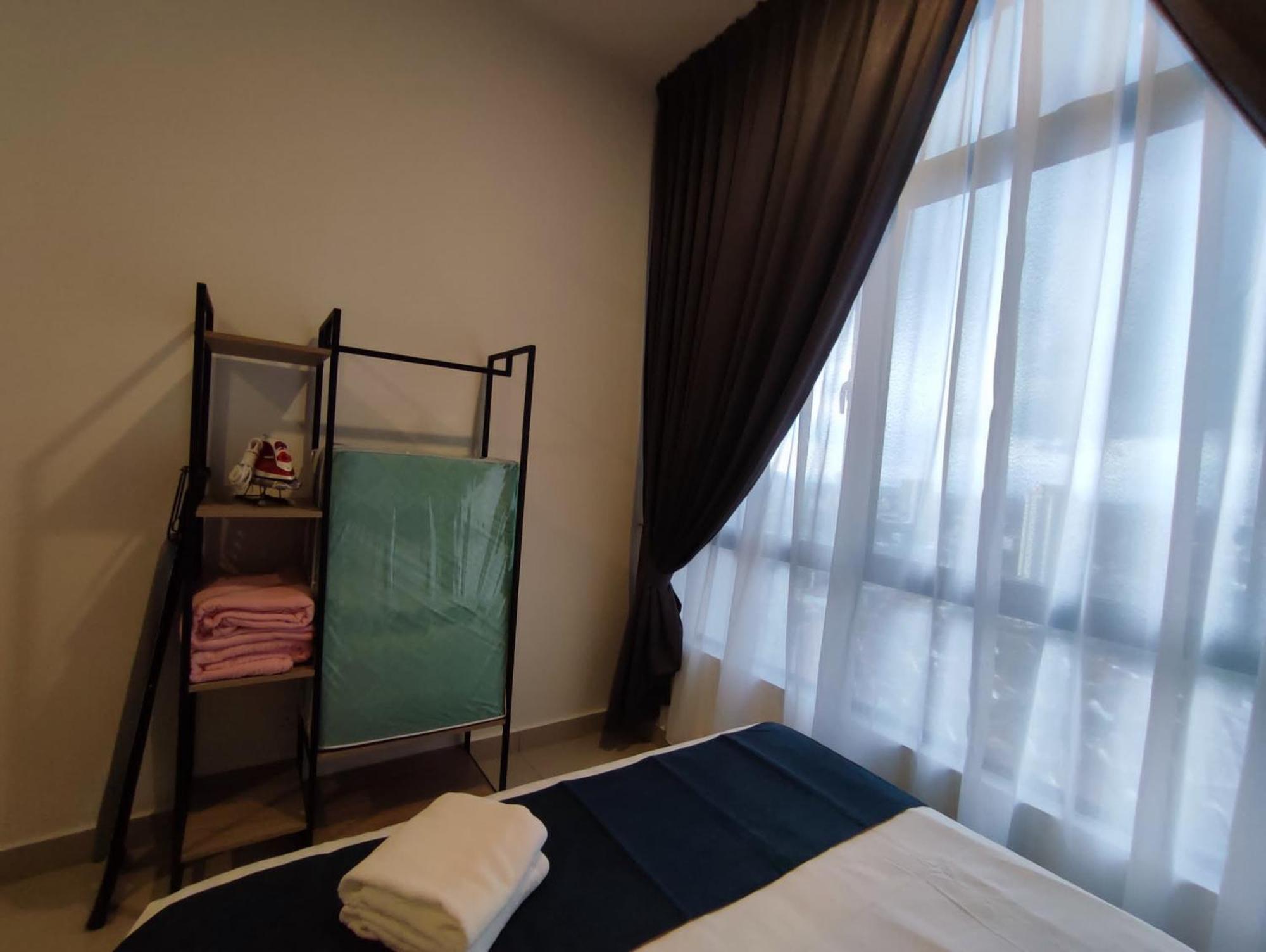 Apartamento Twin Tower Johor Bahru By Glex Exterior foto
